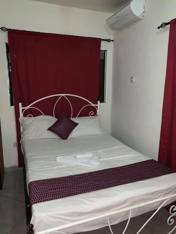Vlv International Guest House Kololi Eksteriør bilde